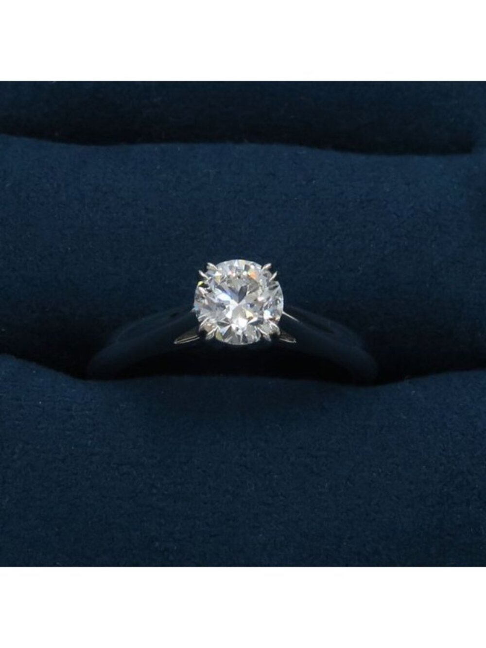 Harry Winston Round Solitaire Ring